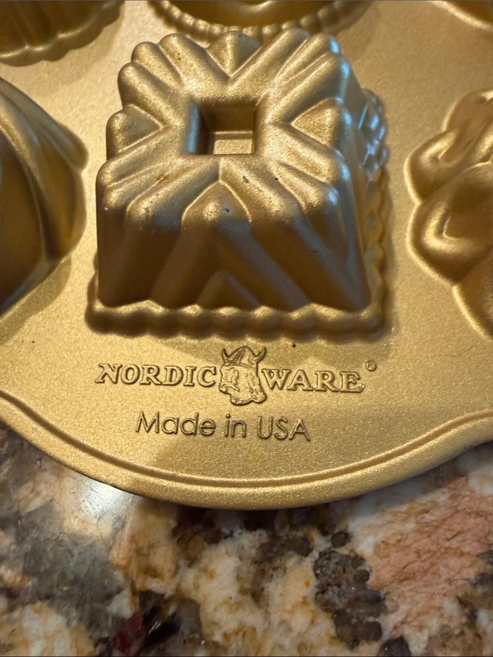 Nordic Ware 12 ornate